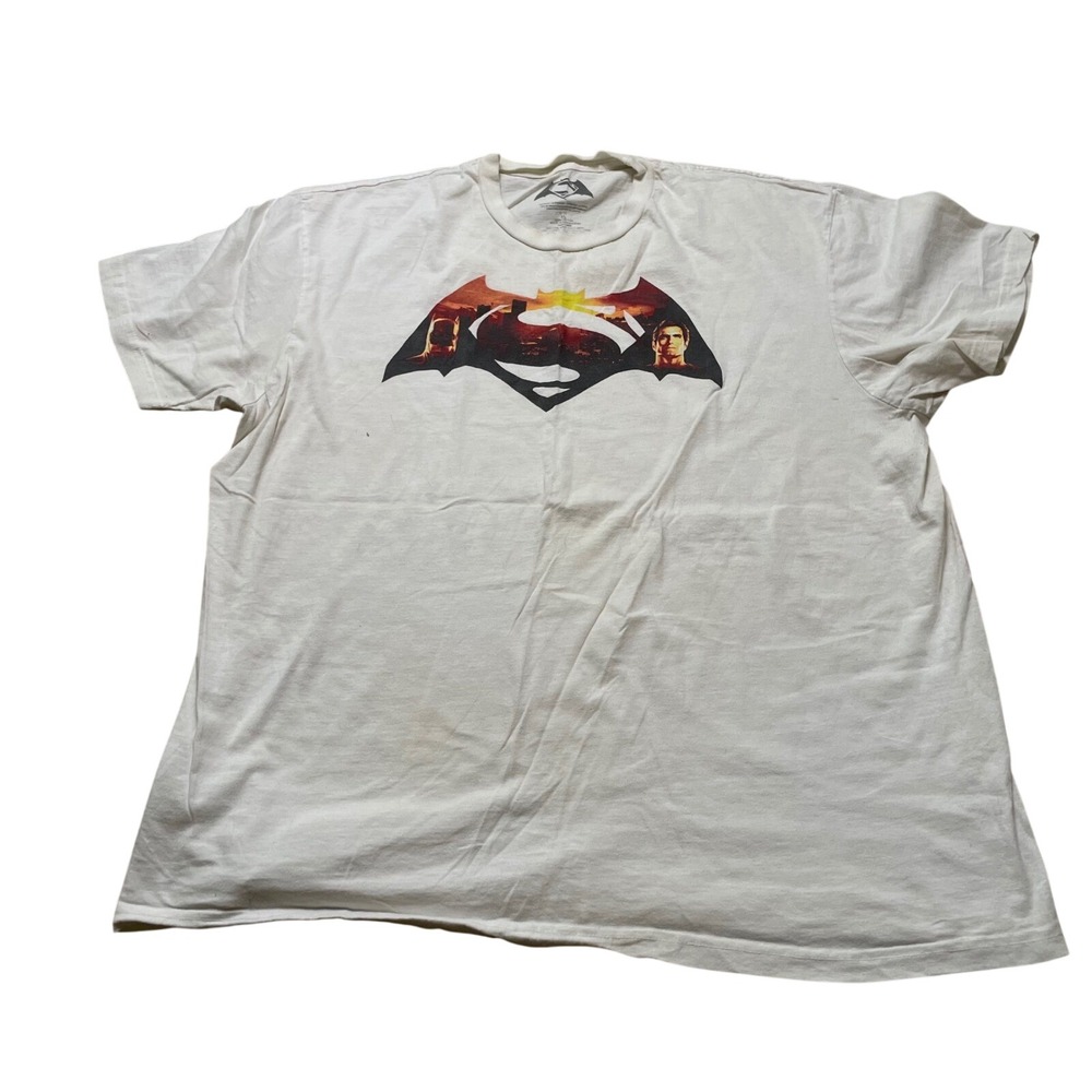 Batman vs Superman Graphic T-Shirt Movie Promo White Tee Size XL